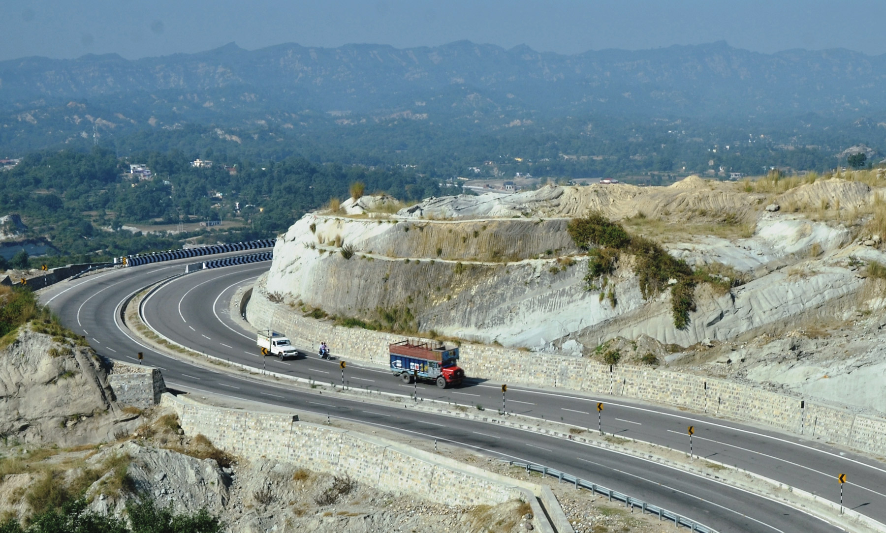 Network of highways in J&K, Ladakh to give impetus to region's growth