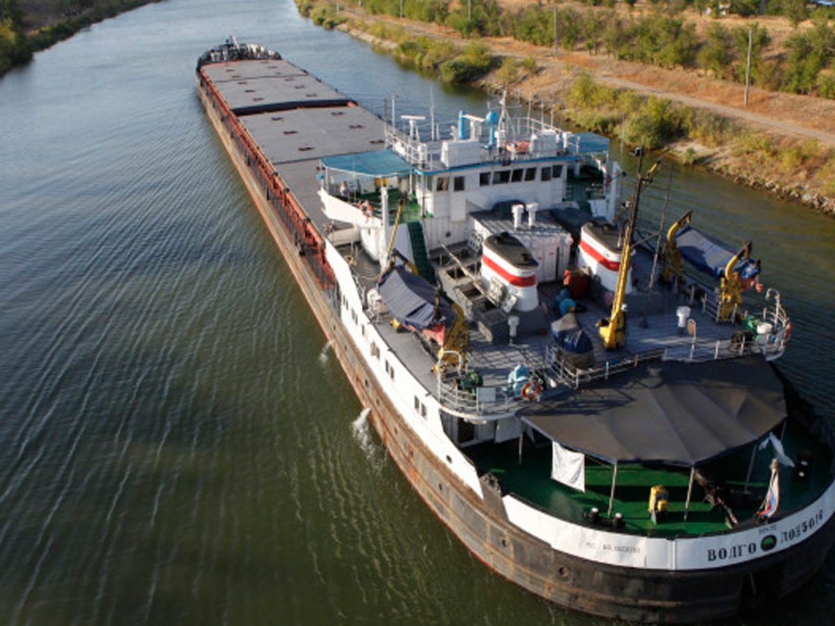 IWAI aims 120MT inland waterways cargo movement by 2023