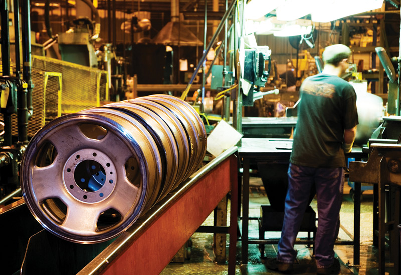 Steel slump brings down plant cost