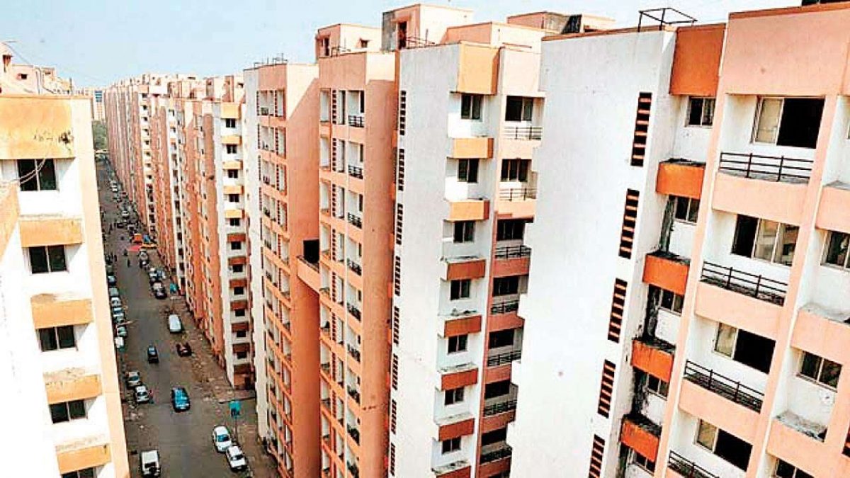Government to set up stress fund to revive stuck SRA projects, says Awhad -  Construction Week India