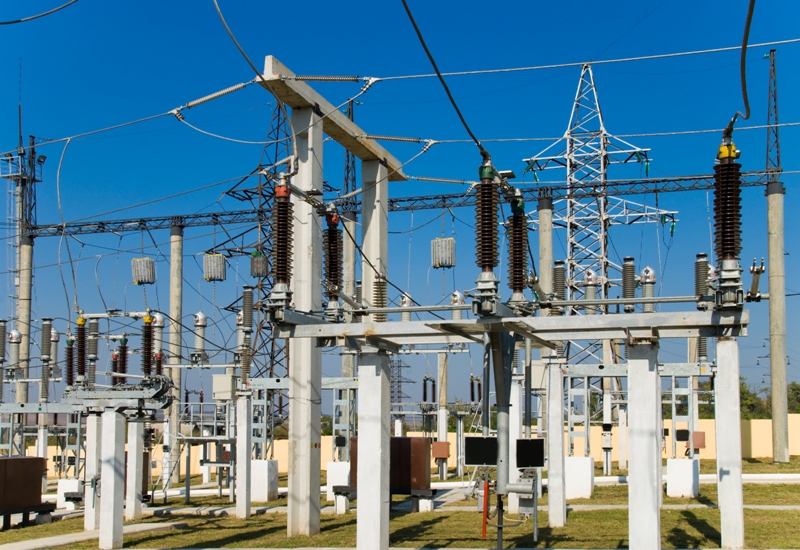 Worst power shortage in Maharashtra & UP