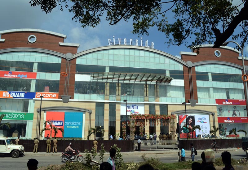 Avani Riverside Mall